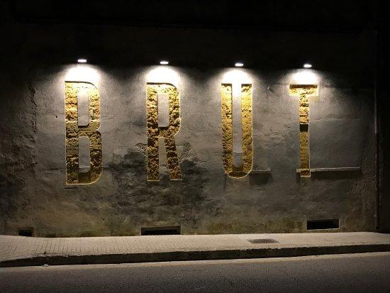 Brut Restaurant