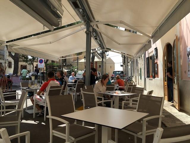 Es Forn Cafe