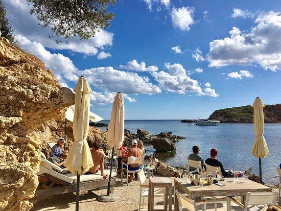 Roxy's Beach Bar